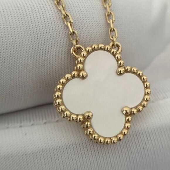 ✅Authentic Van Cleef & Arpels 18K Yellow Gold Necklace - Picture 7 of 11